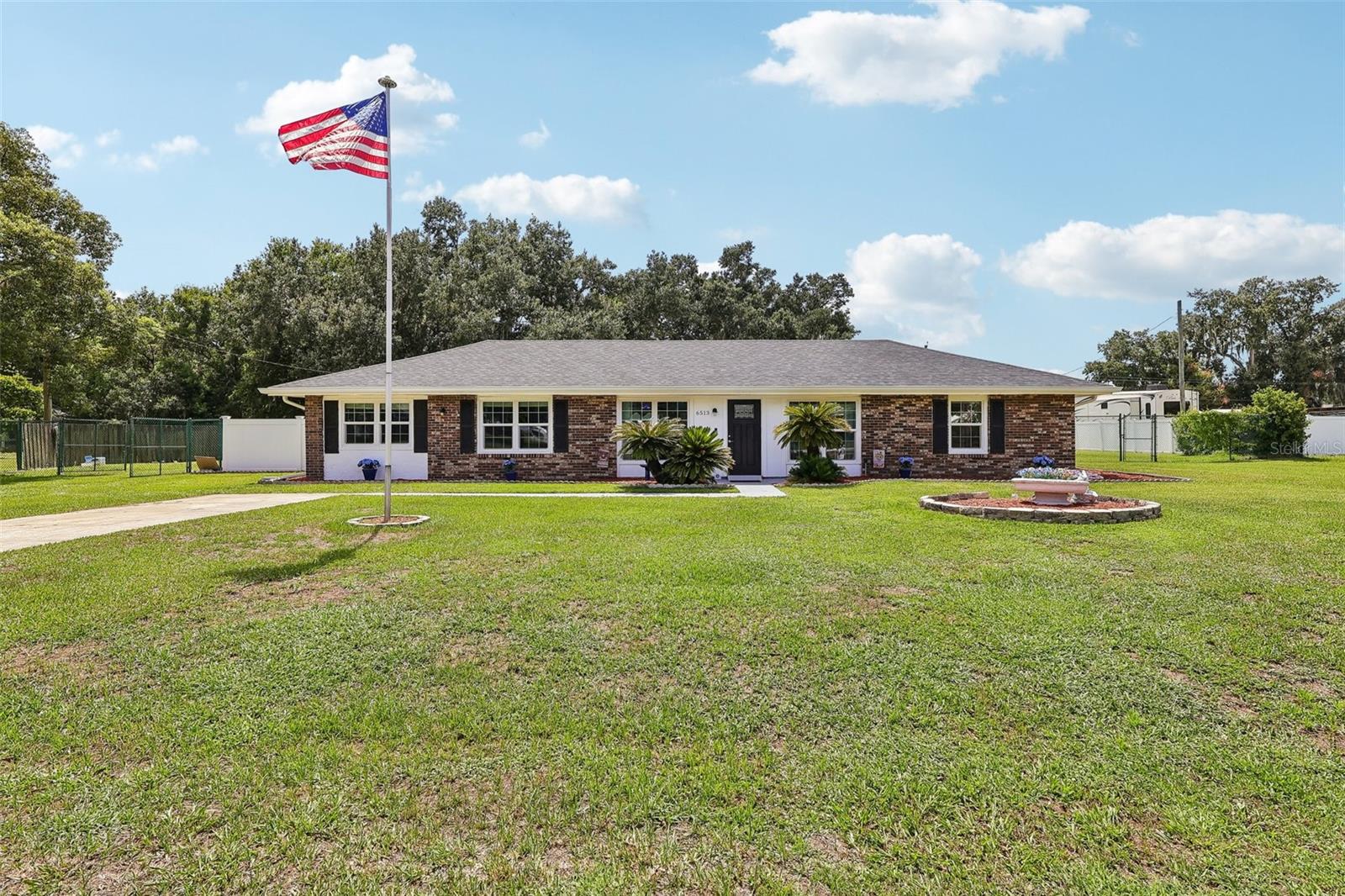 6513 Newman Cir W Lakeland Fl Us 33811 Mfrl4963582