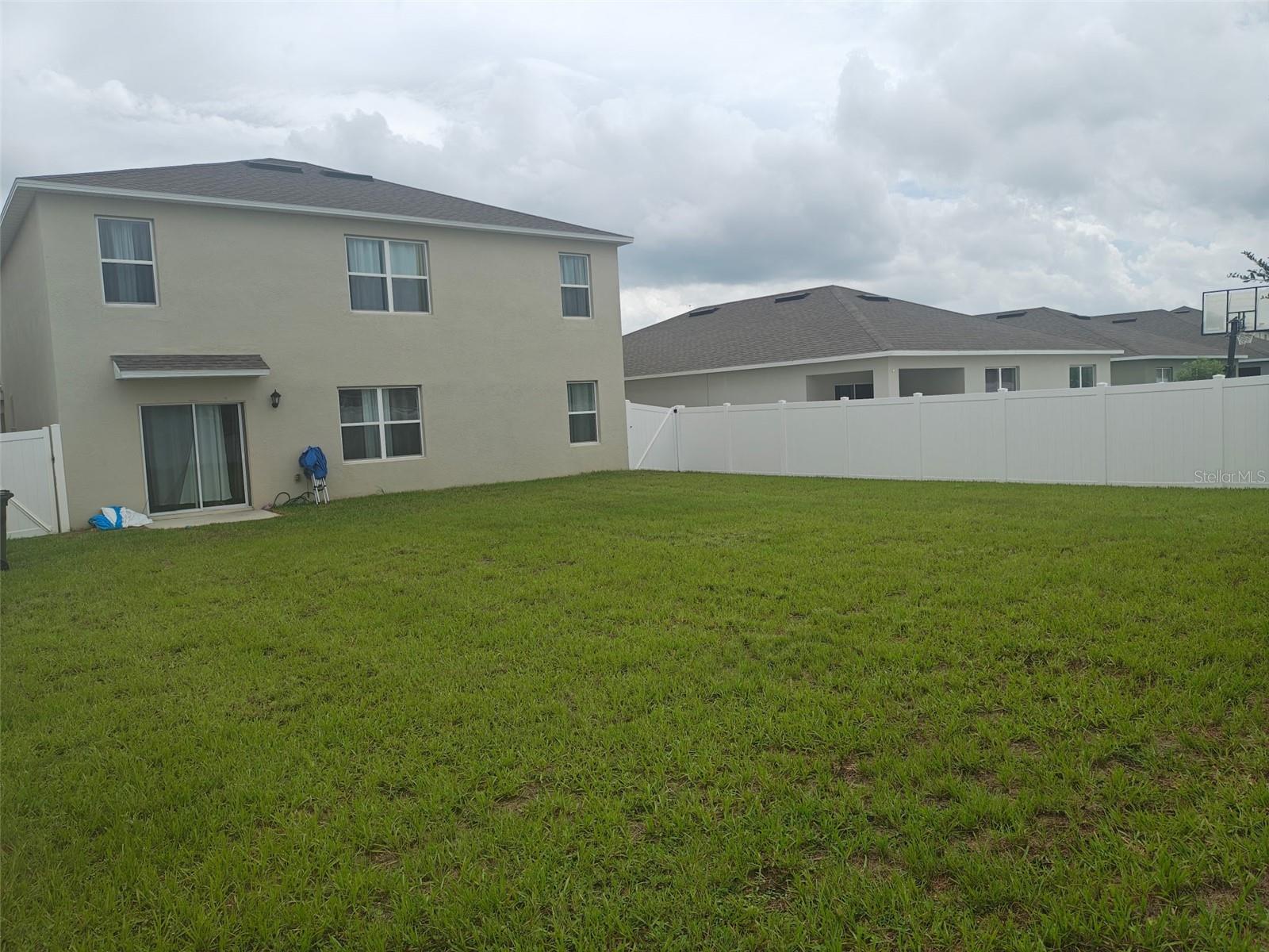 3906 RESTING ROBIN AVE