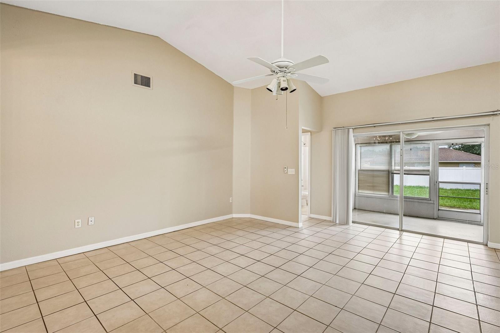 4871 CEDAR VIEW DR