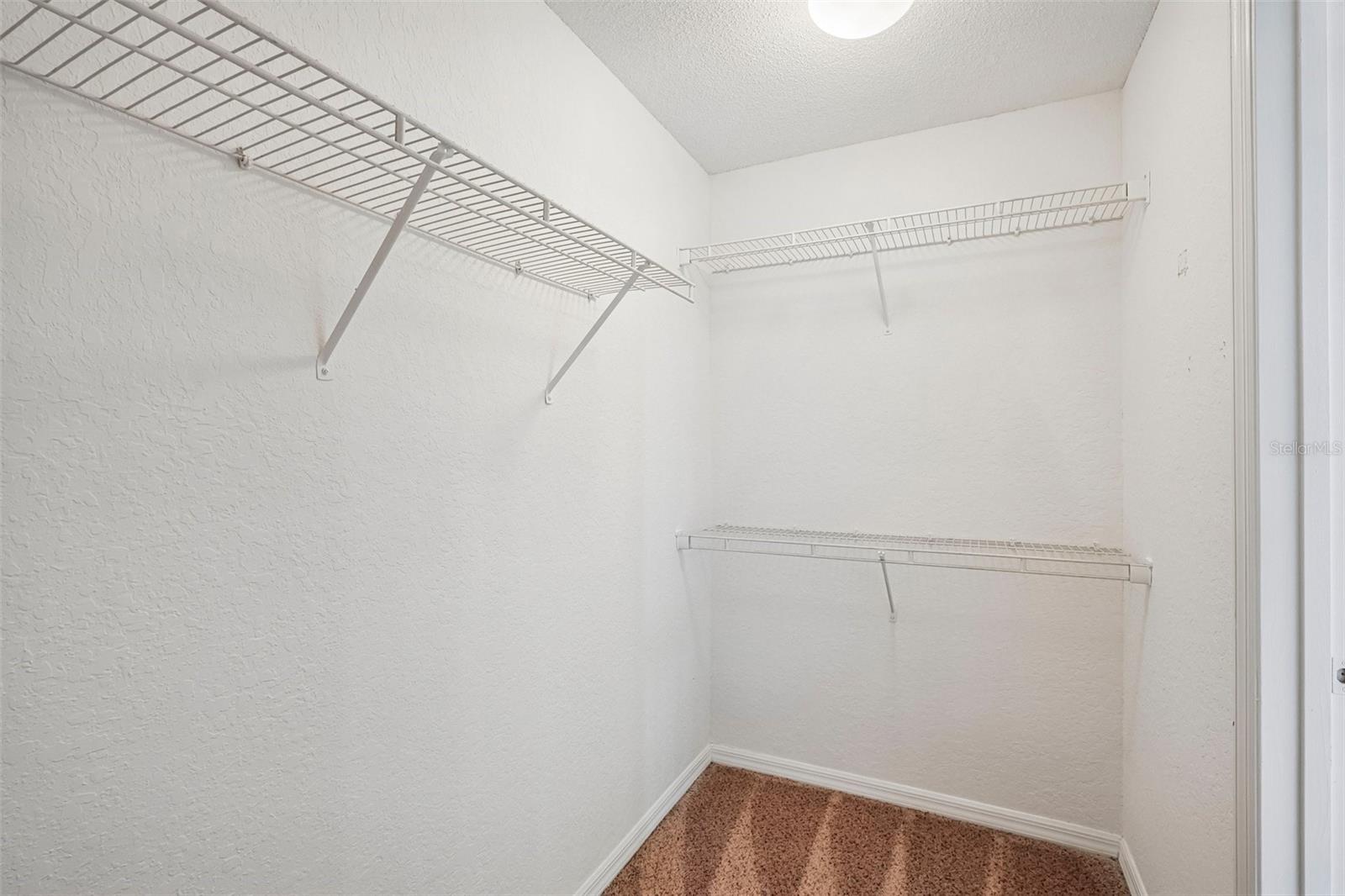 4871 CEDAR VIEW DR