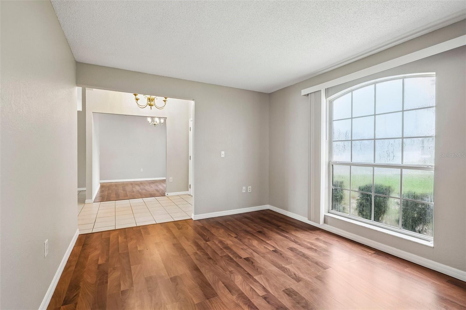 4871 CEDAR VIEW DR