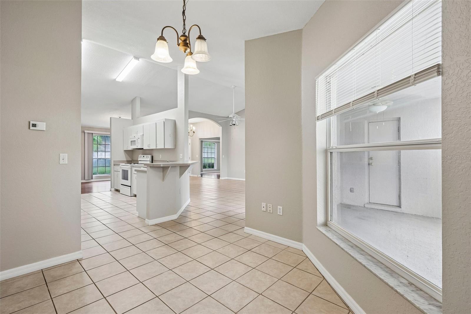 4871 CEDAR VIEW DR