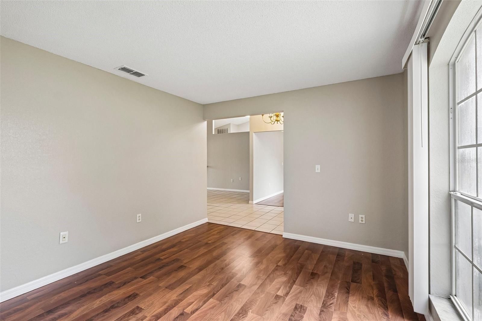 4871 CEDAR VIEW DR