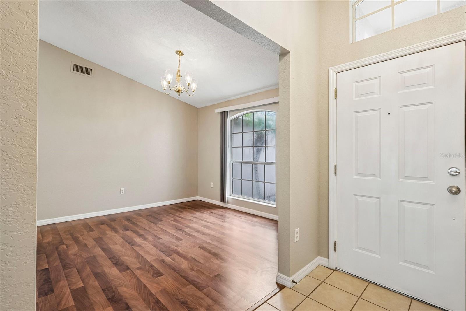 4871 CEDAR VIEW DR