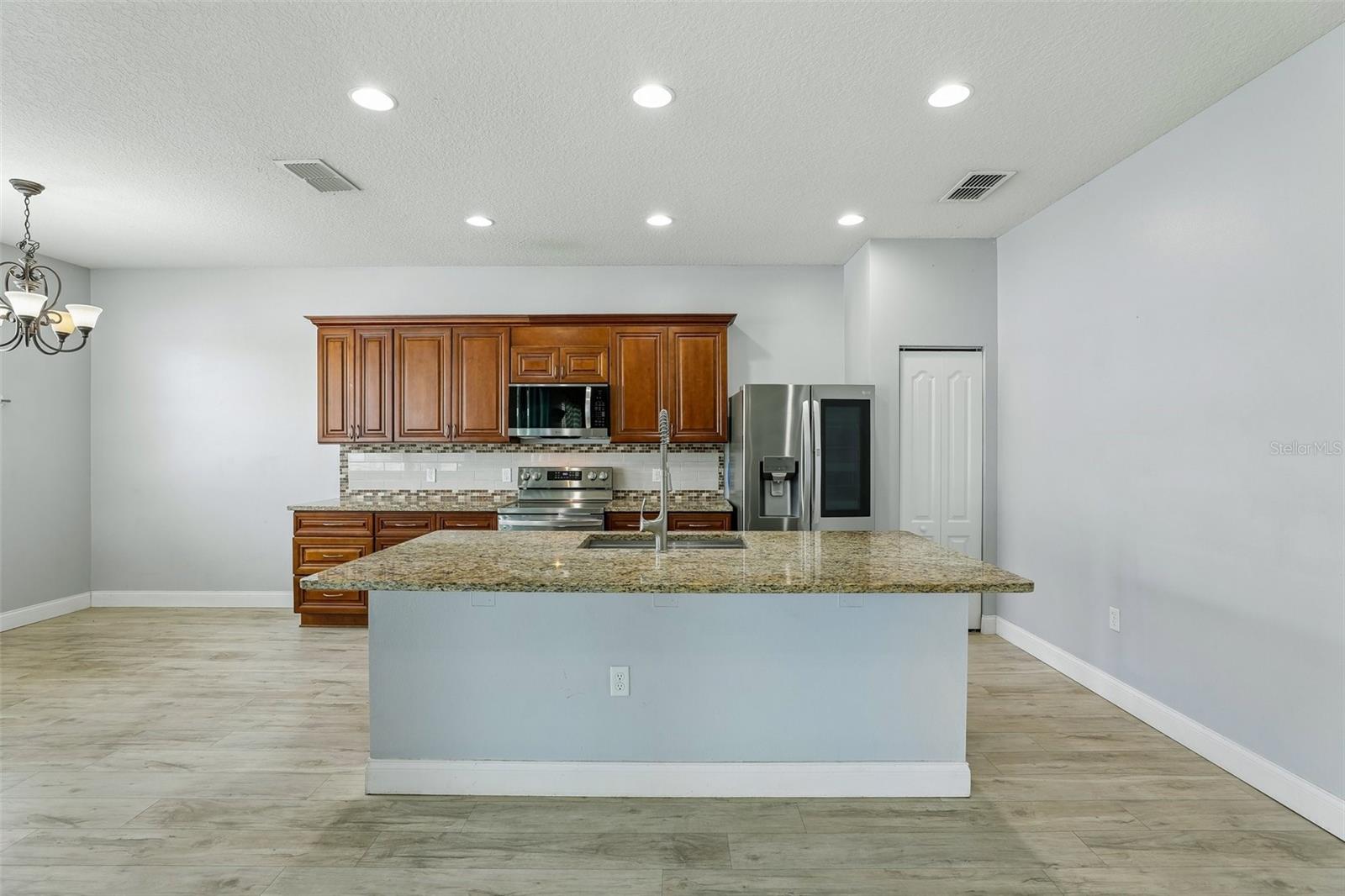 4362 SUN CENTER RD