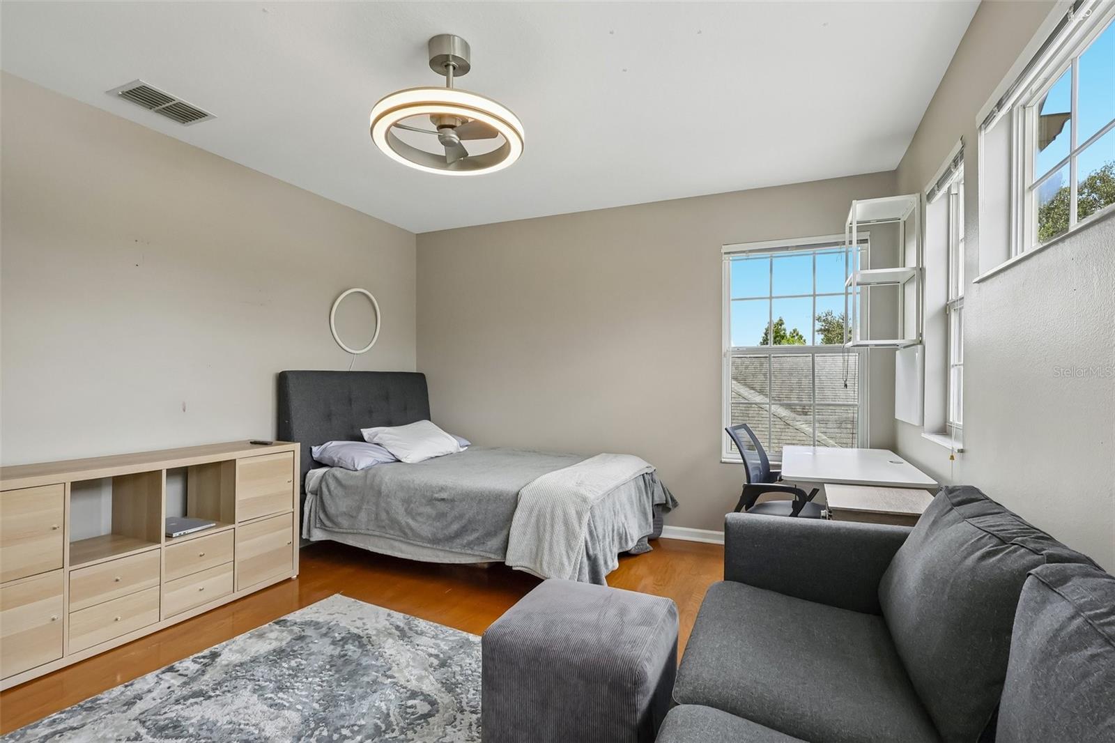 3050 SHOAL CREEK VILLAGE DR