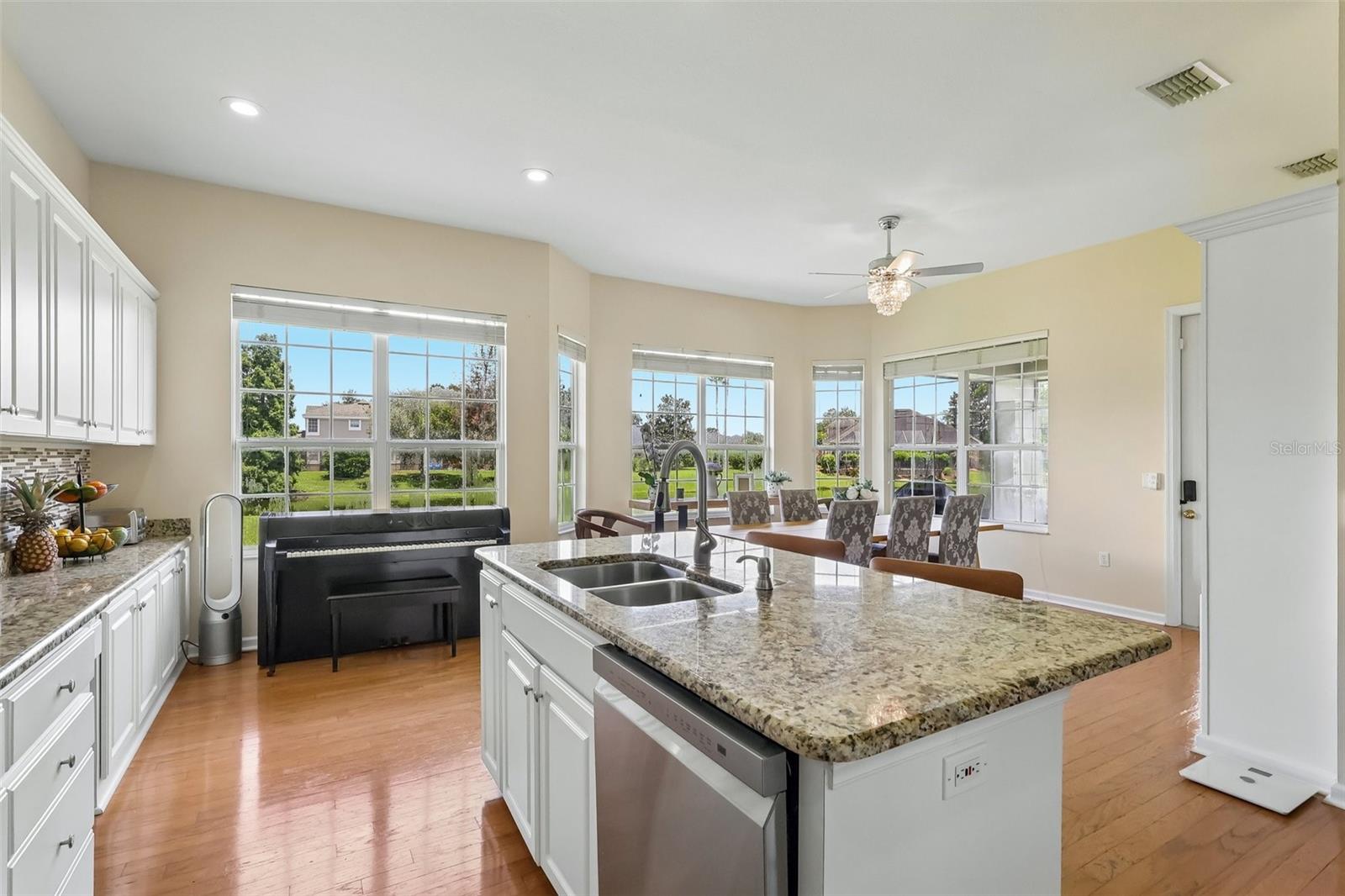 3050 SHOAL CREEK VILLAGE DR