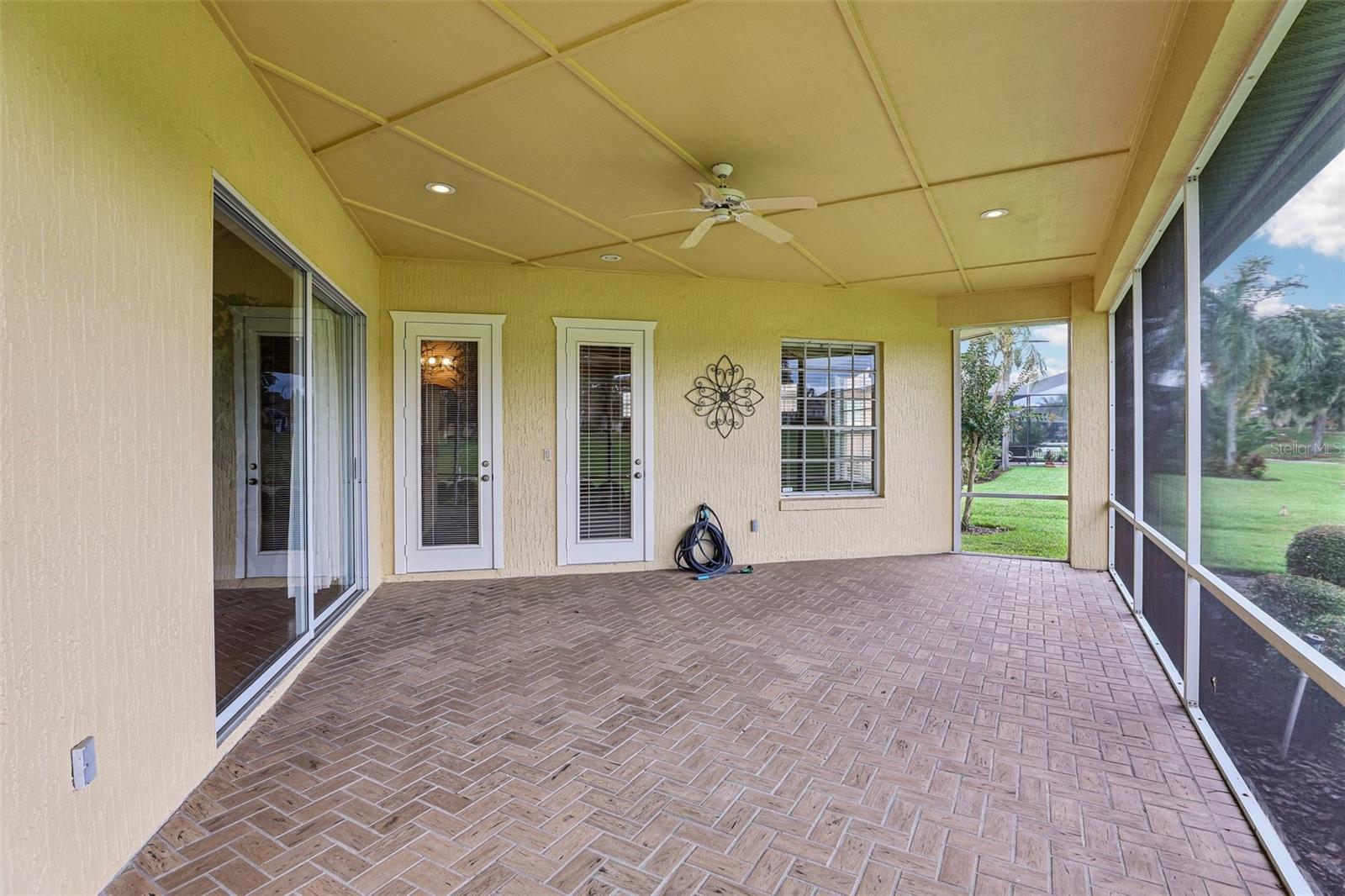 7360 REFLECTIONS LAKE DR