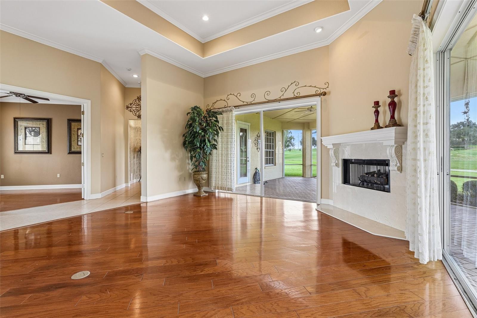 7360 REFLECTIONS LAKE DR