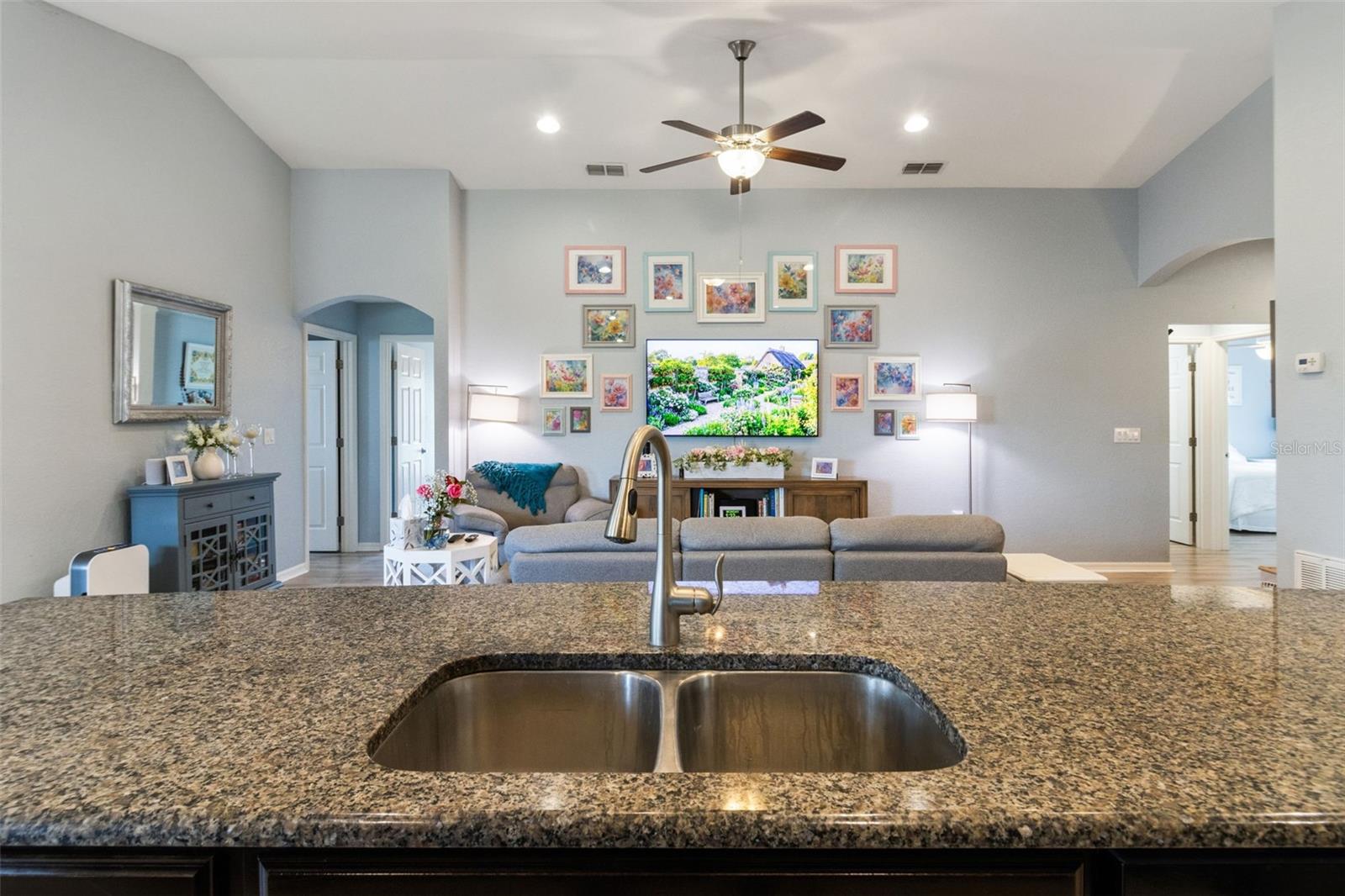 3729 FIELDSTONE CIR