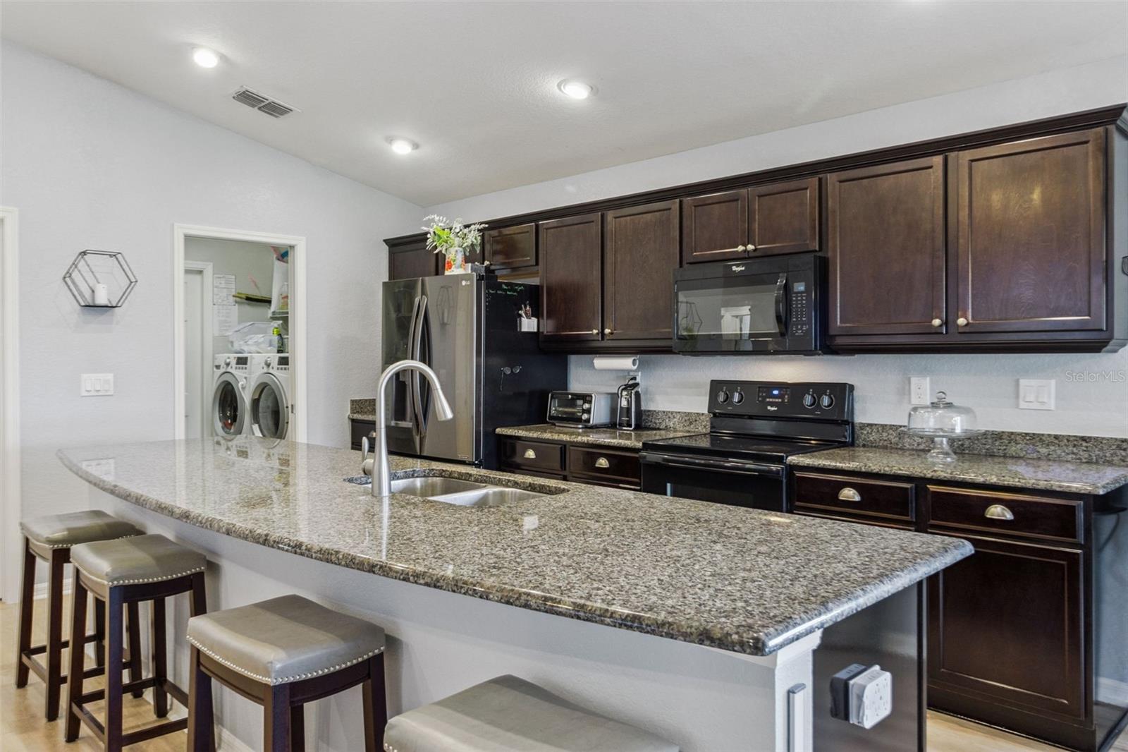 3729 FIELDSTONE CIR
