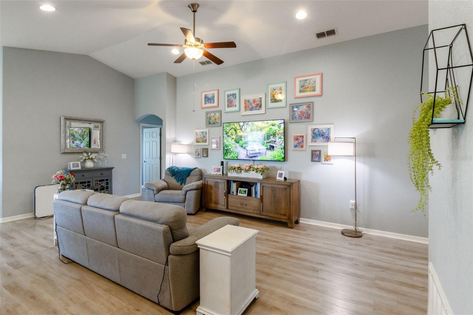 3729 FIELDSTONE CIR