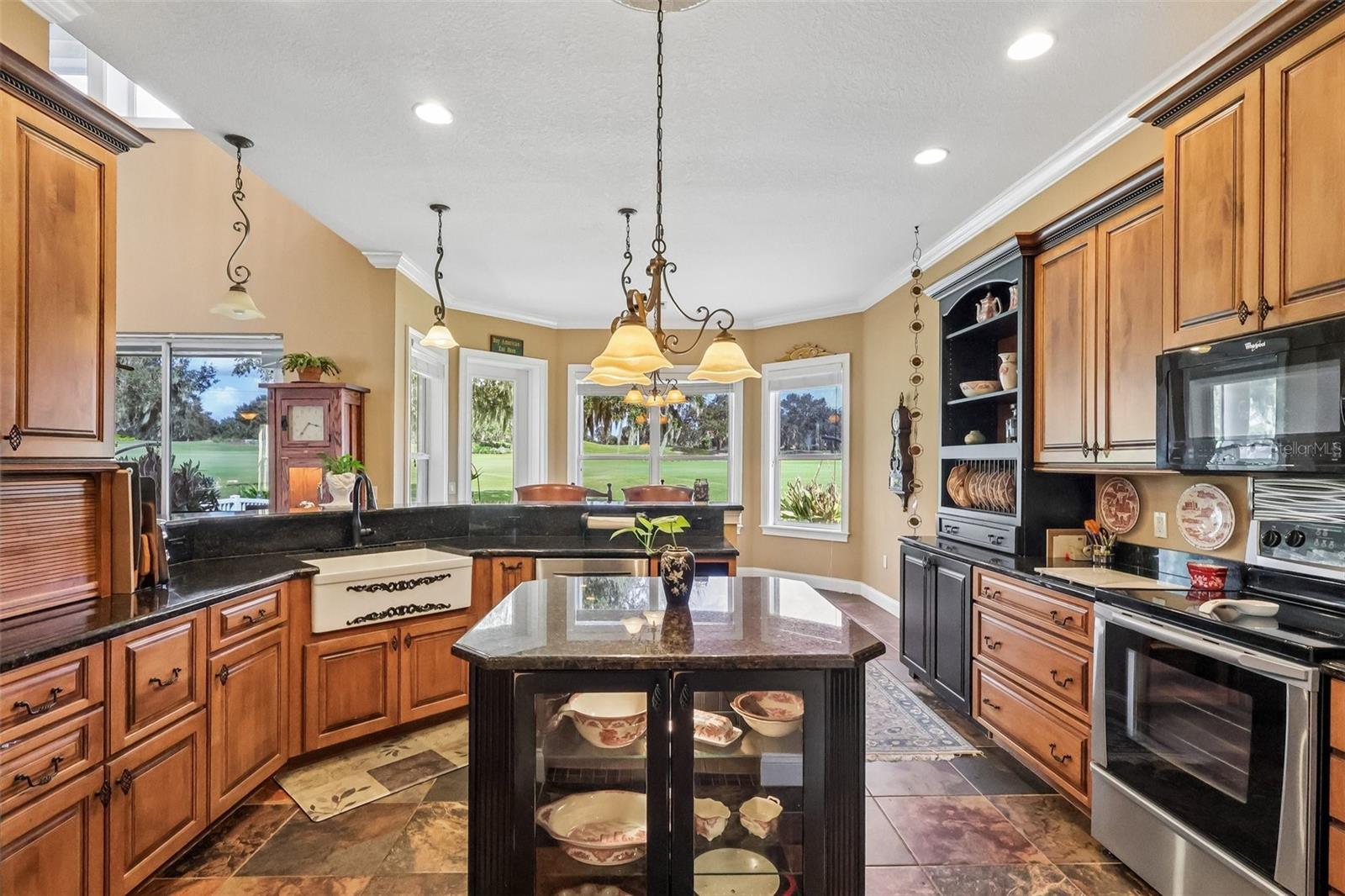 7330 REFLECTIONS LAKE DR