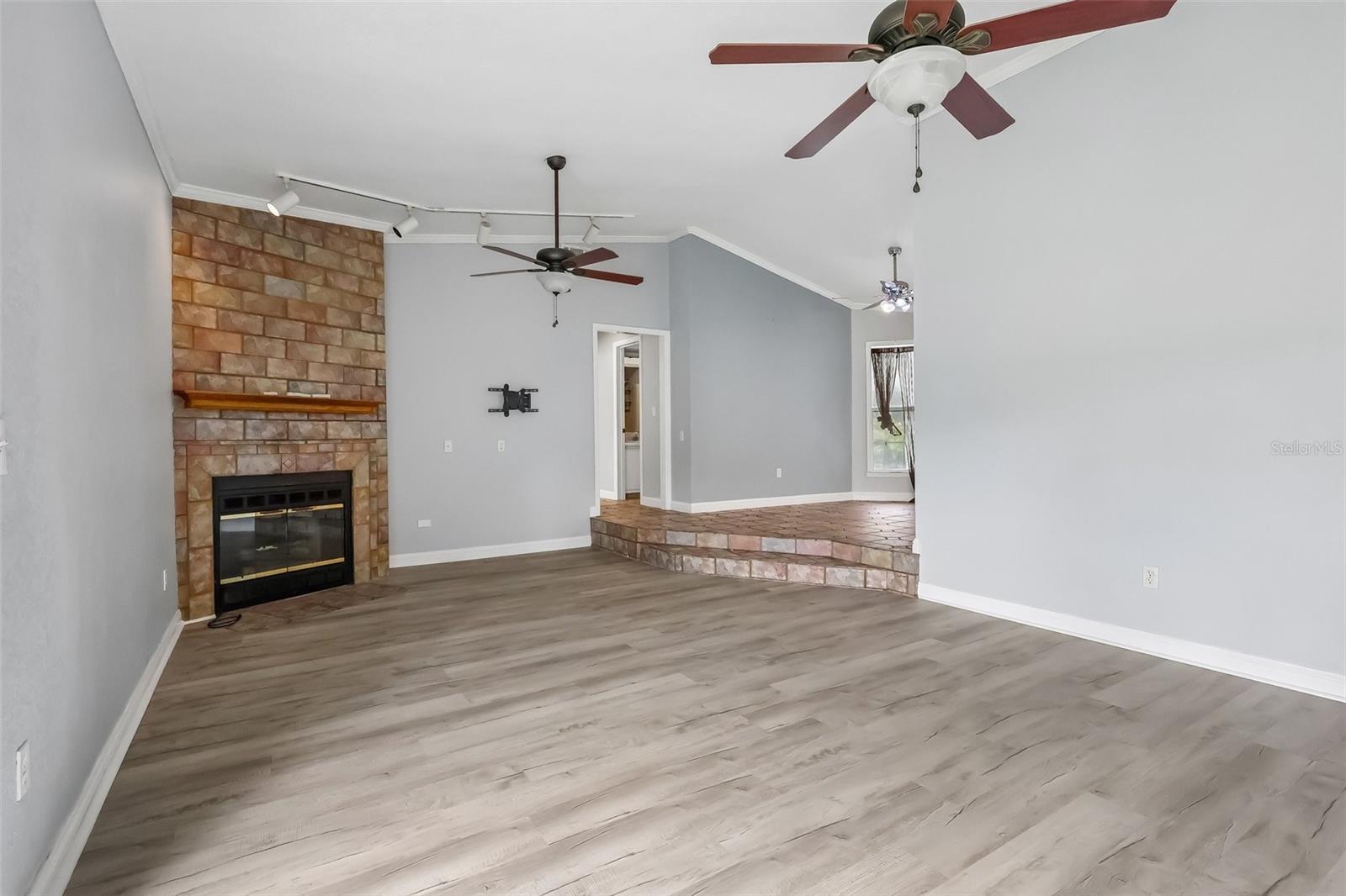 117 HOMEWOOD DR
