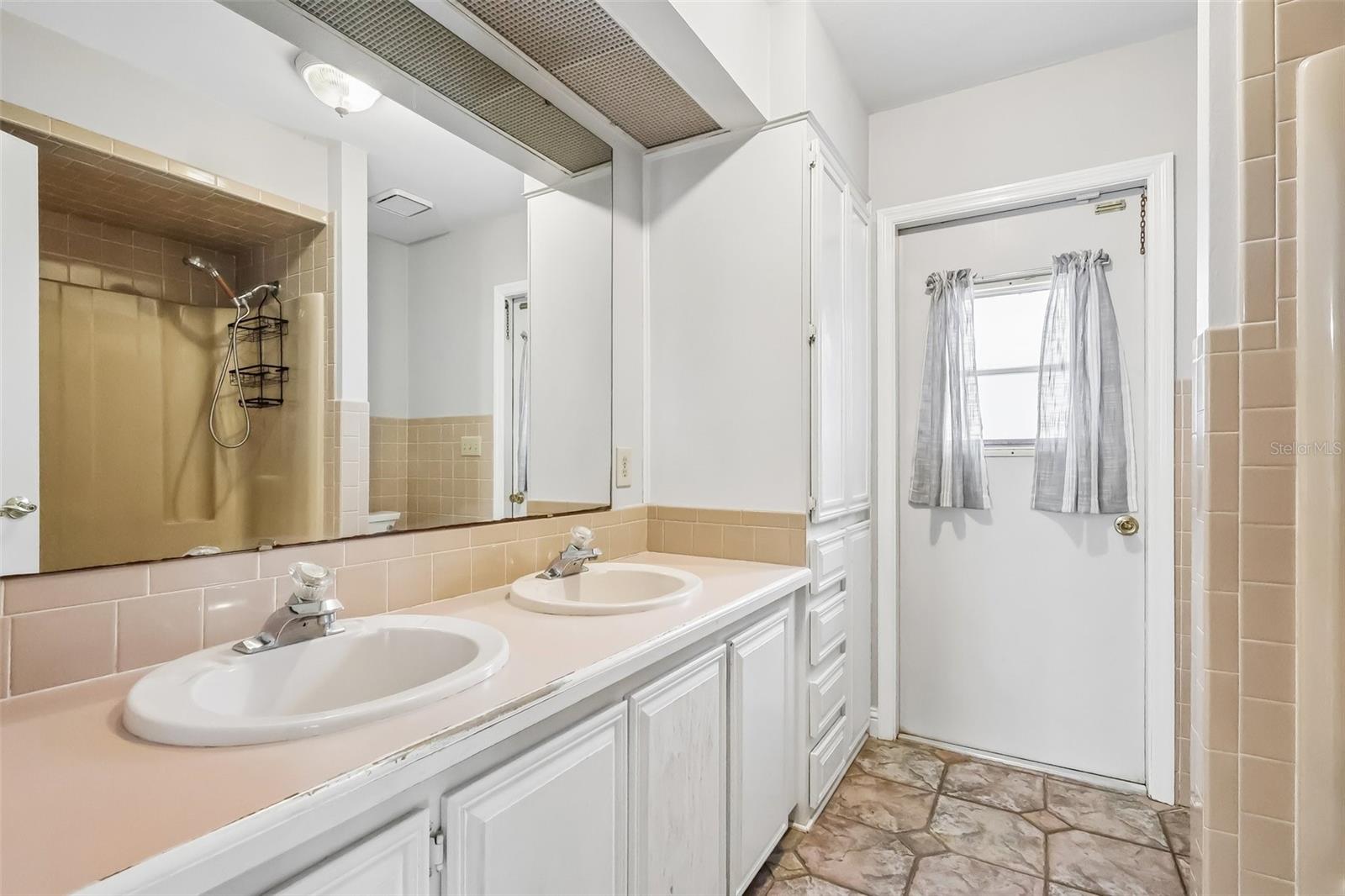 117 HOMEWOOD DR