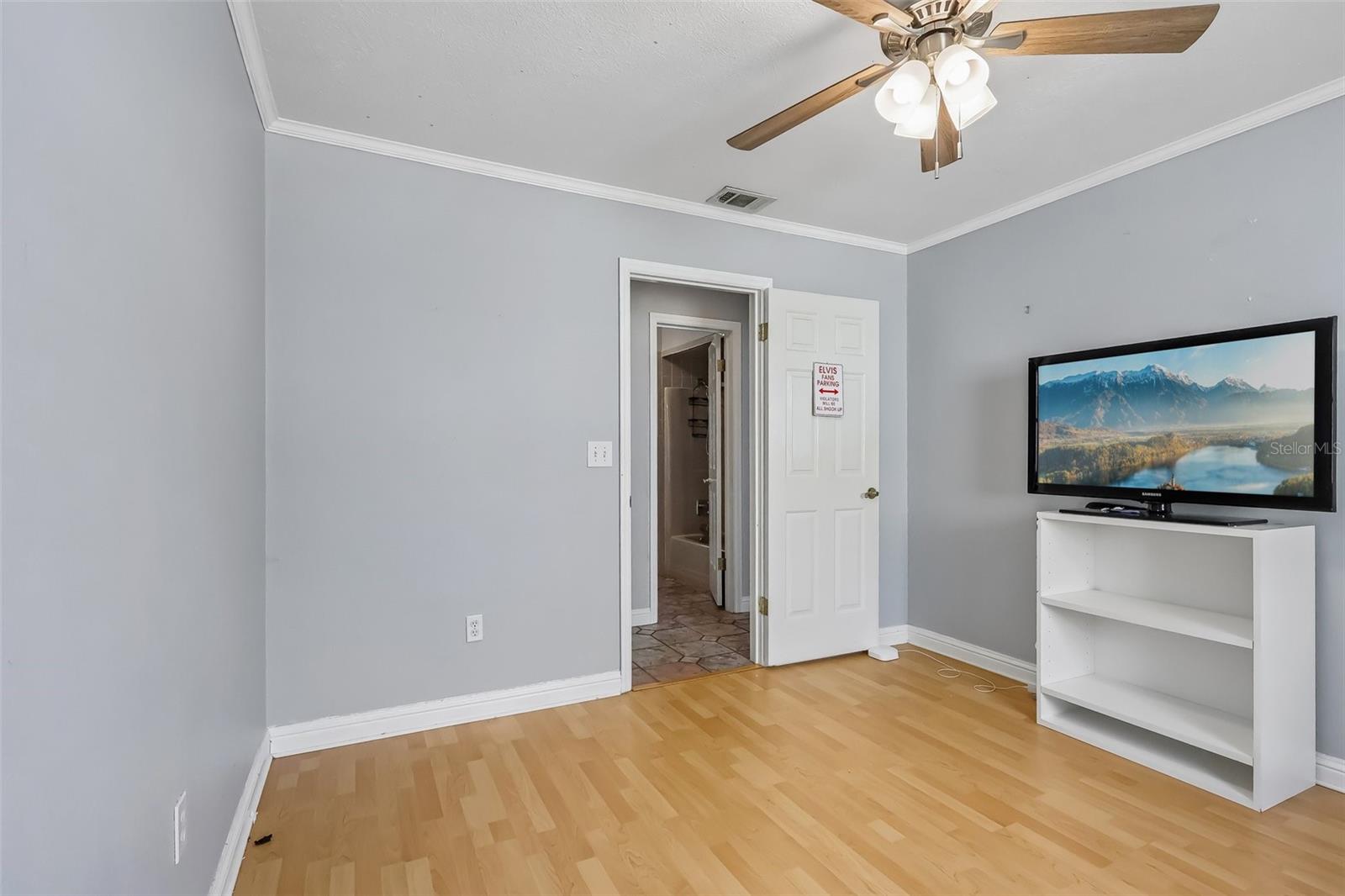 117 HOMEWOOD DR