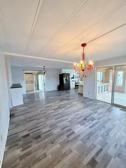 706 ELIZABETH LN