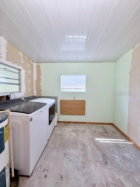 706 ELIZABETH LN
