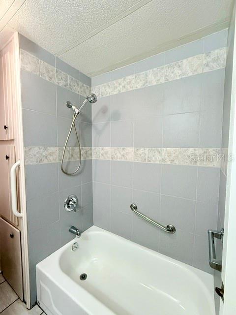 706 ELIZABETH LN
