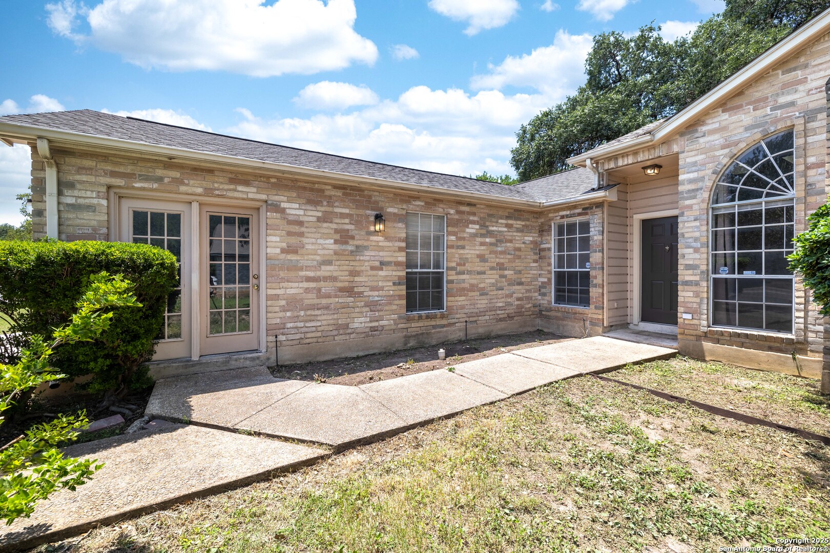2915 Village Parkway