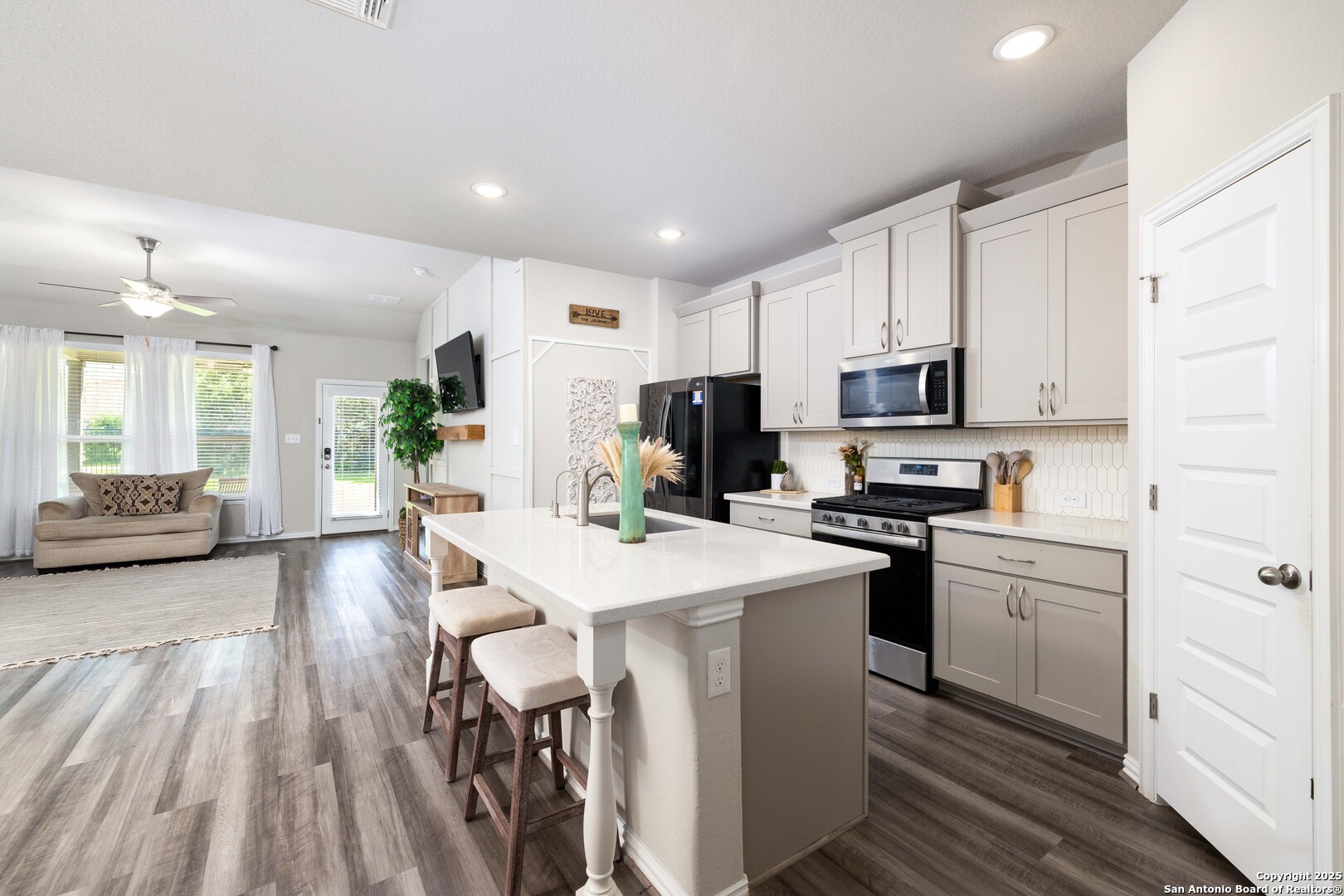 1239 Loma Ranch