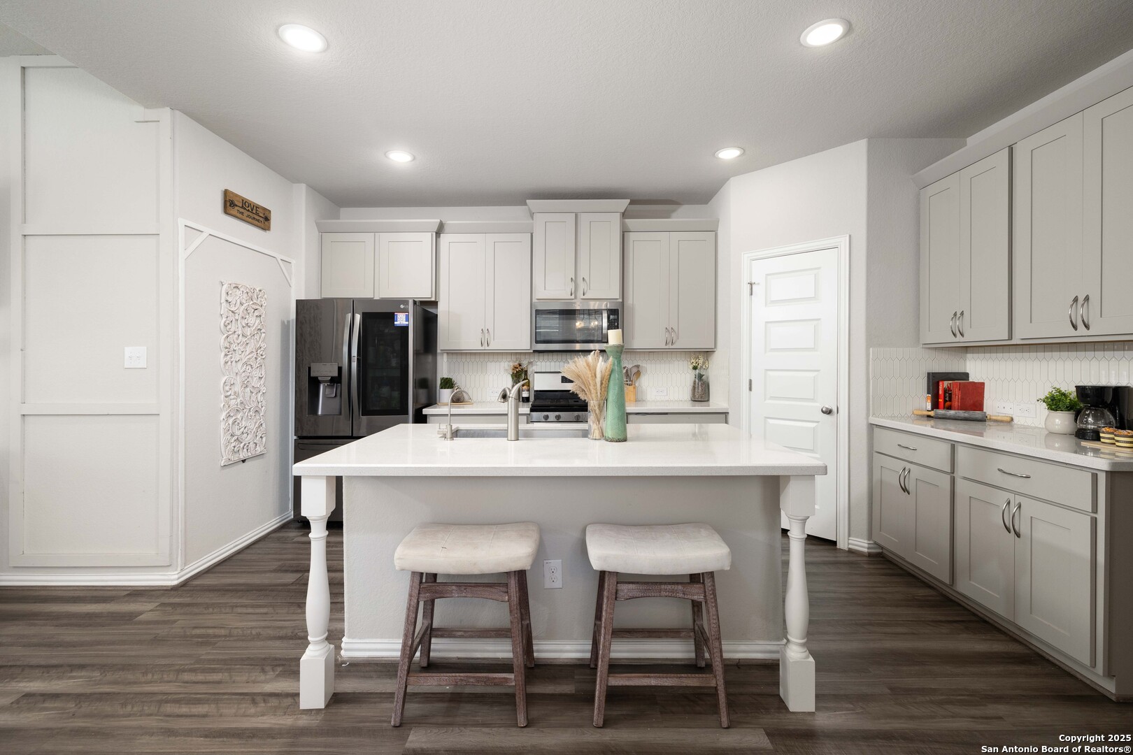 1239 Loma Ranch