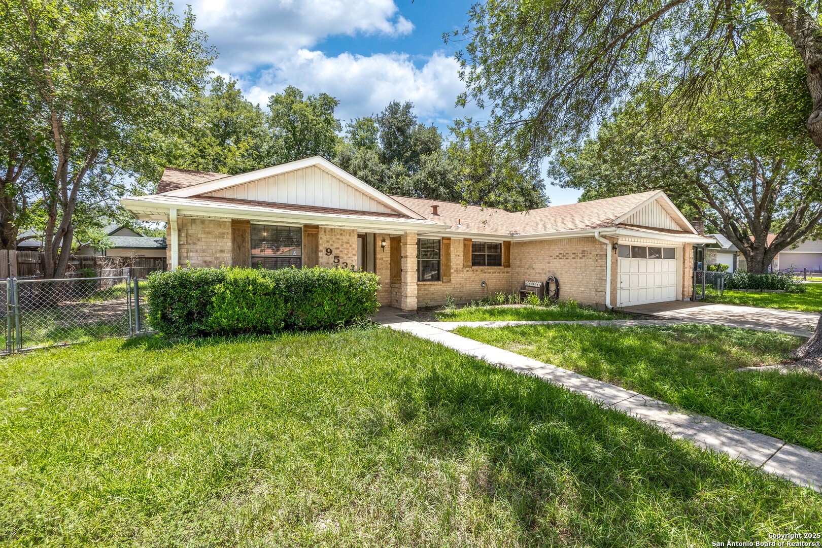 953 Lazy Trail