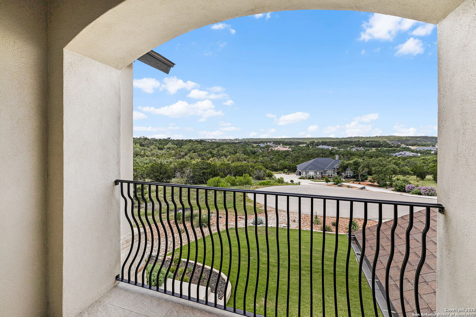 1208 Axis Ridge