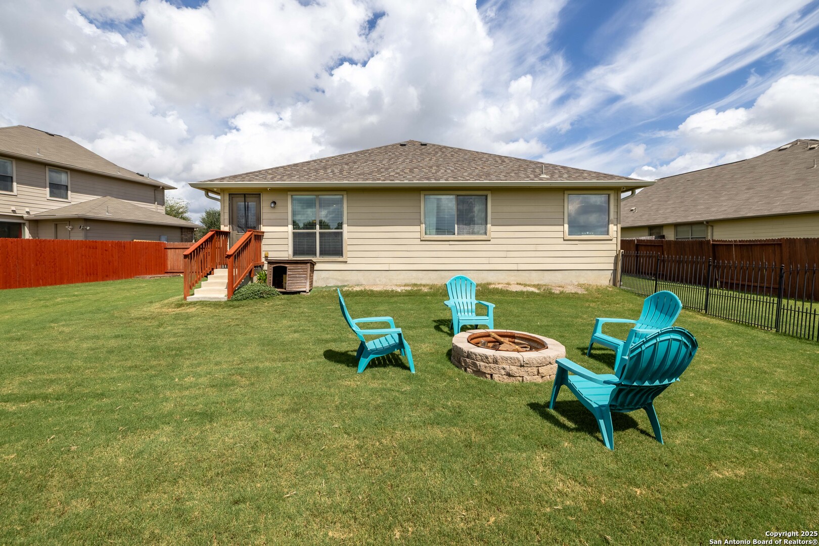 2471 Feather Lane