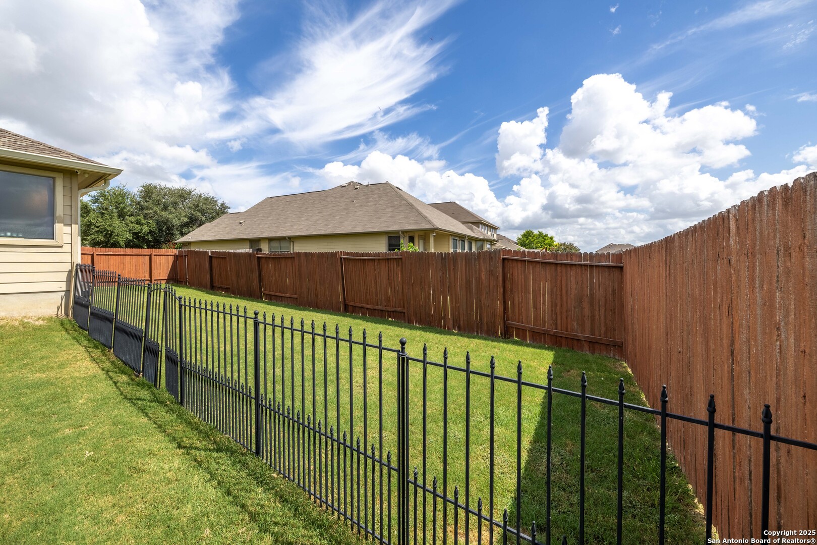 2471 Feather Lane