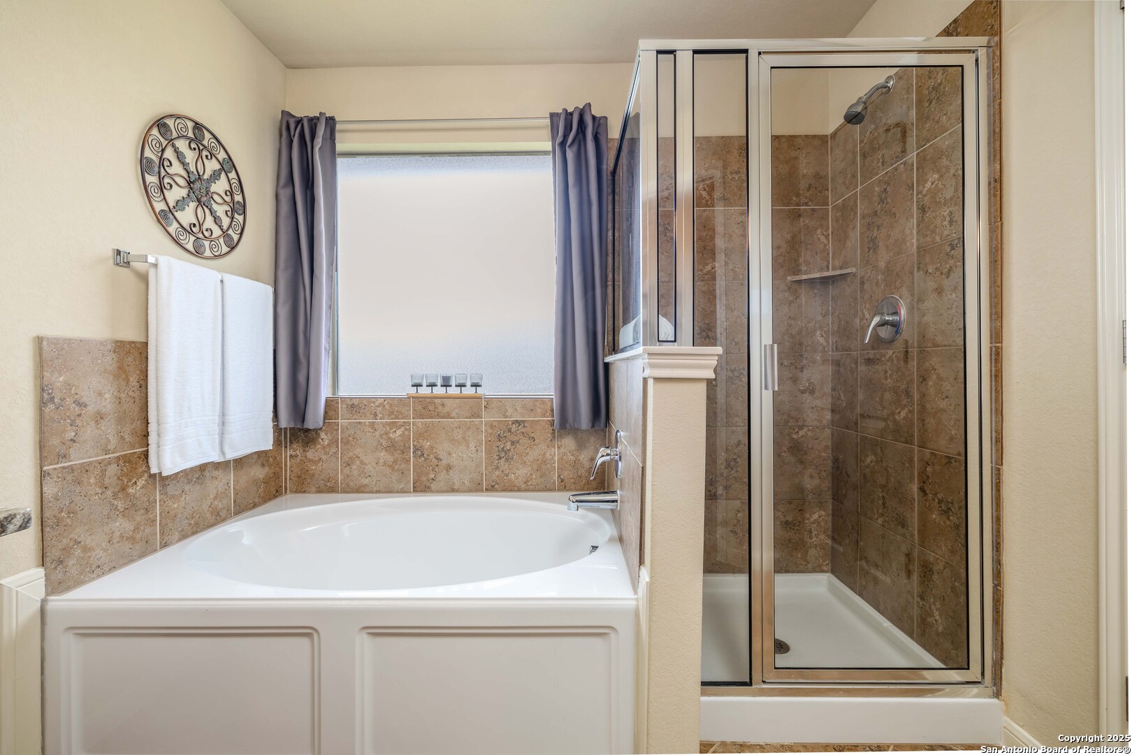 2471 Feather Lane