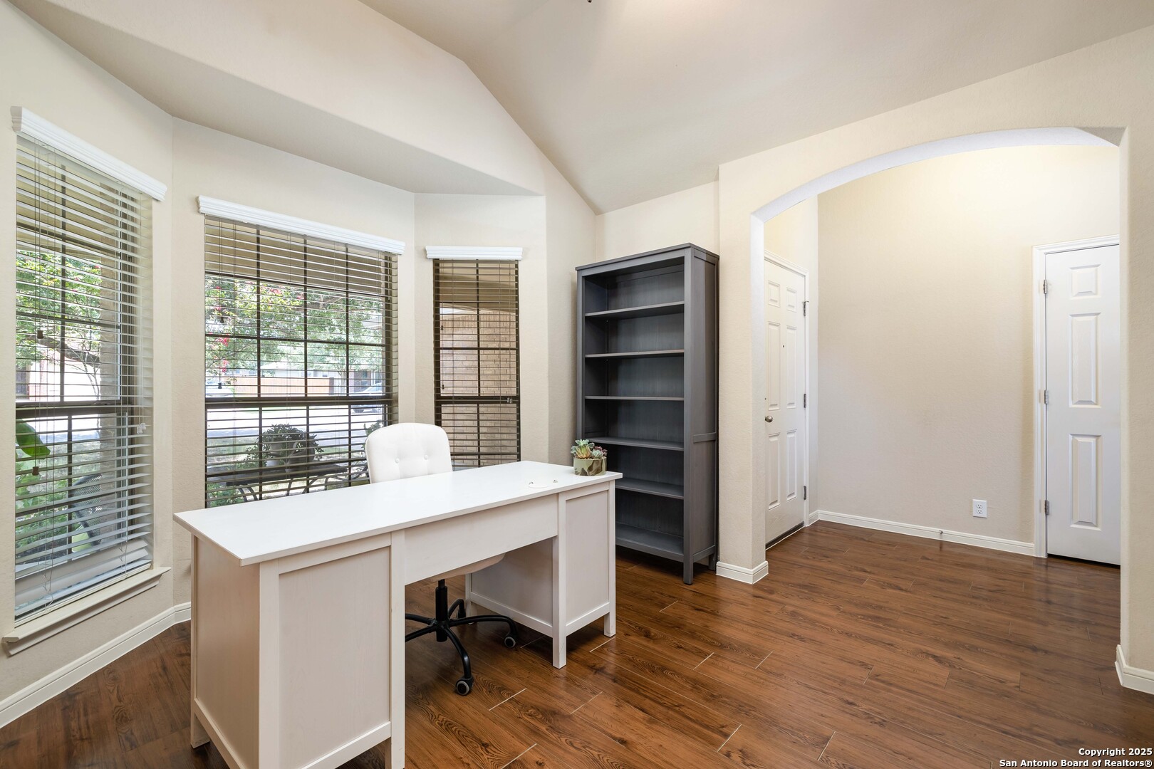 2471 Feather Lane