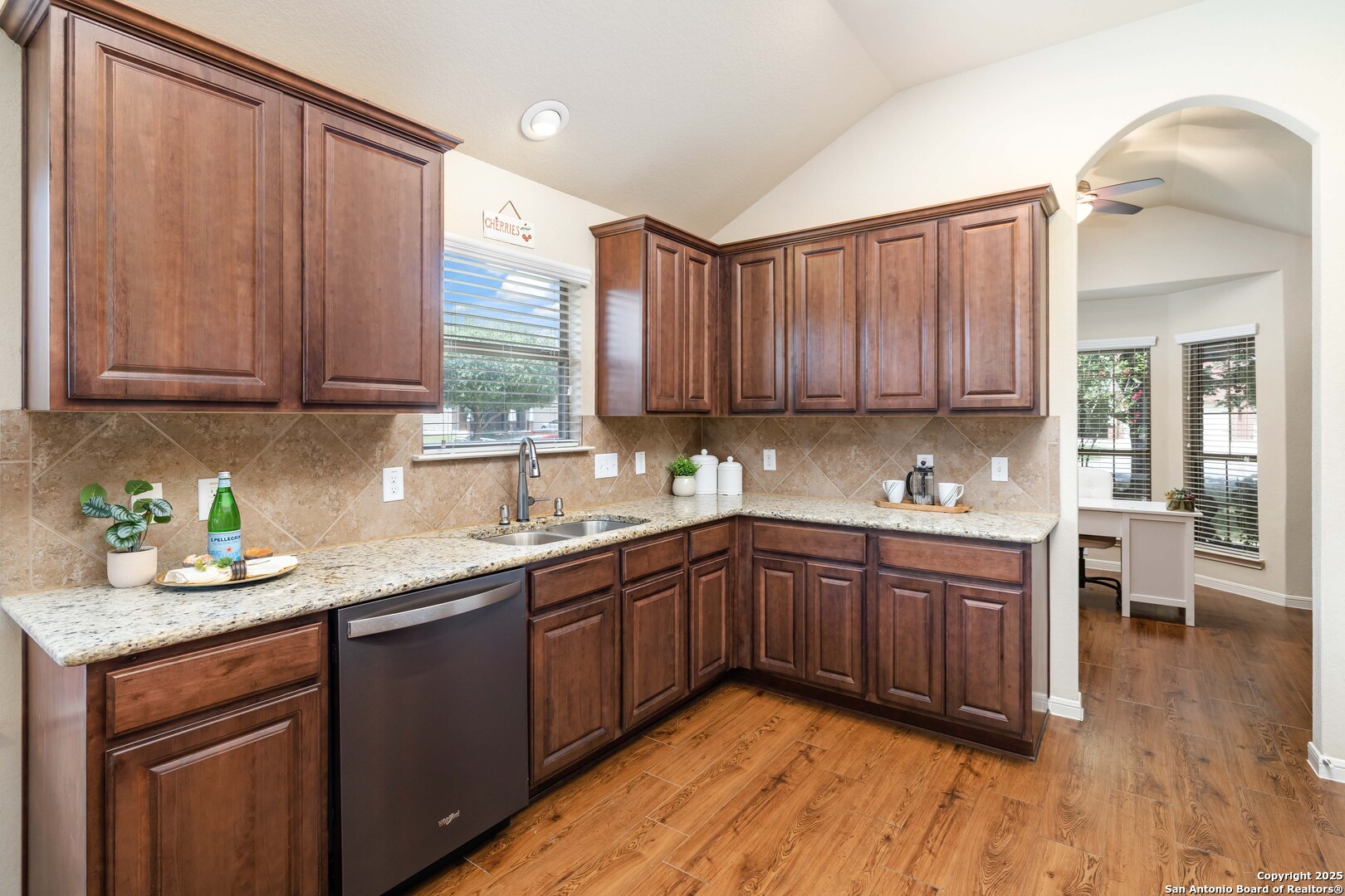 2471 Feather Lane