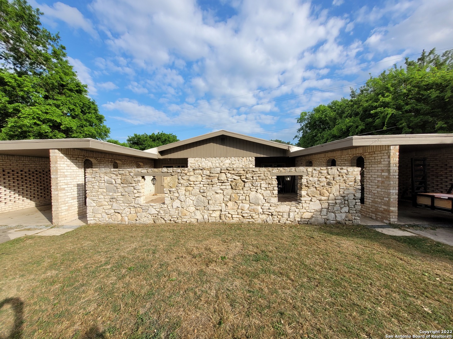 1210 hillcrest