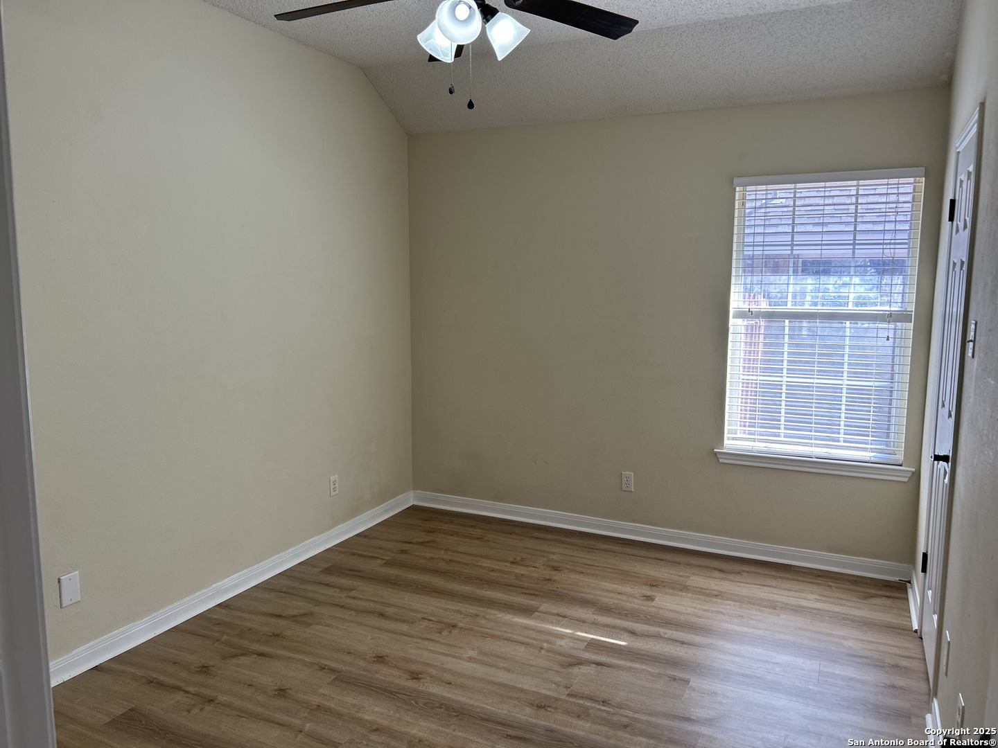 1658 Lantana