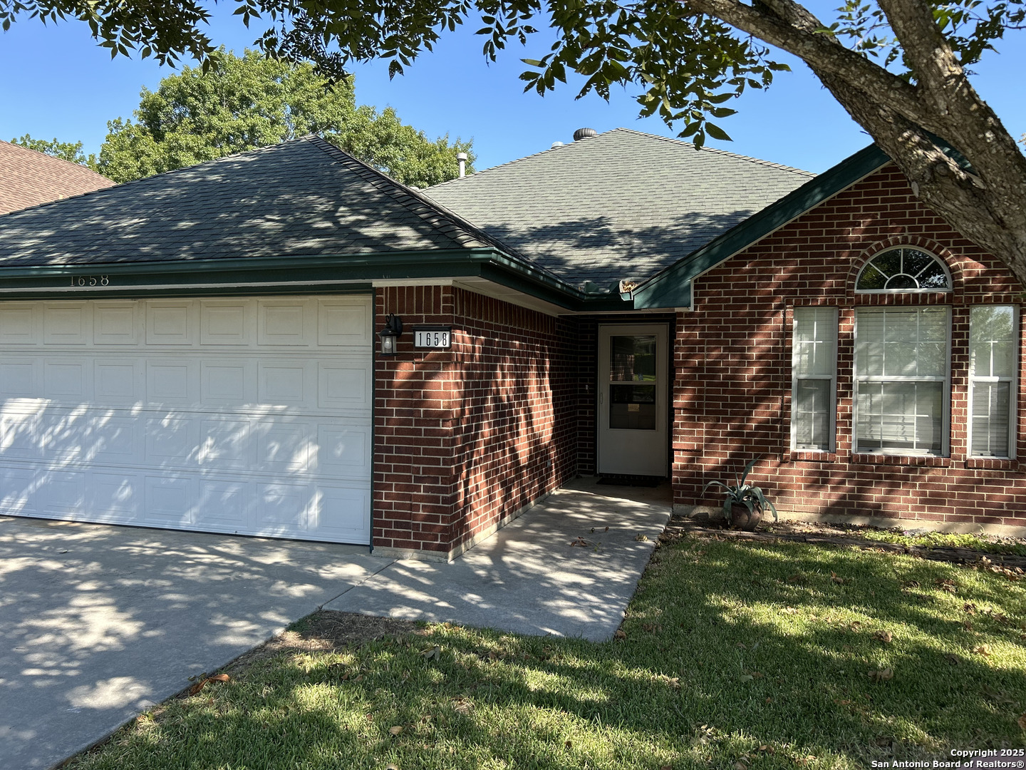 1658 Lantana