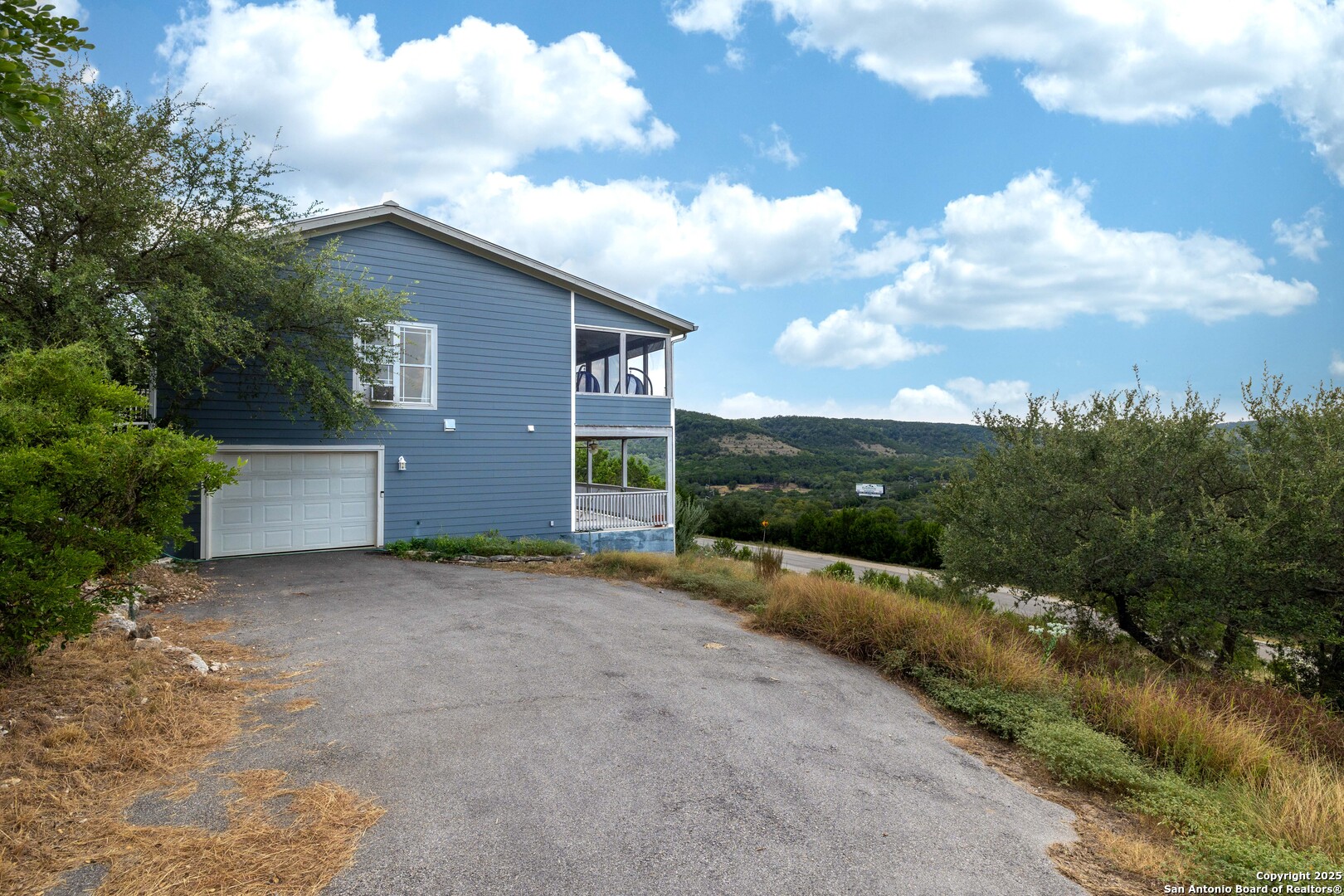 667 Rock Castle