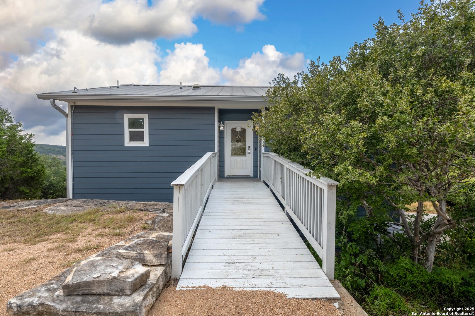 667 Rock Castle