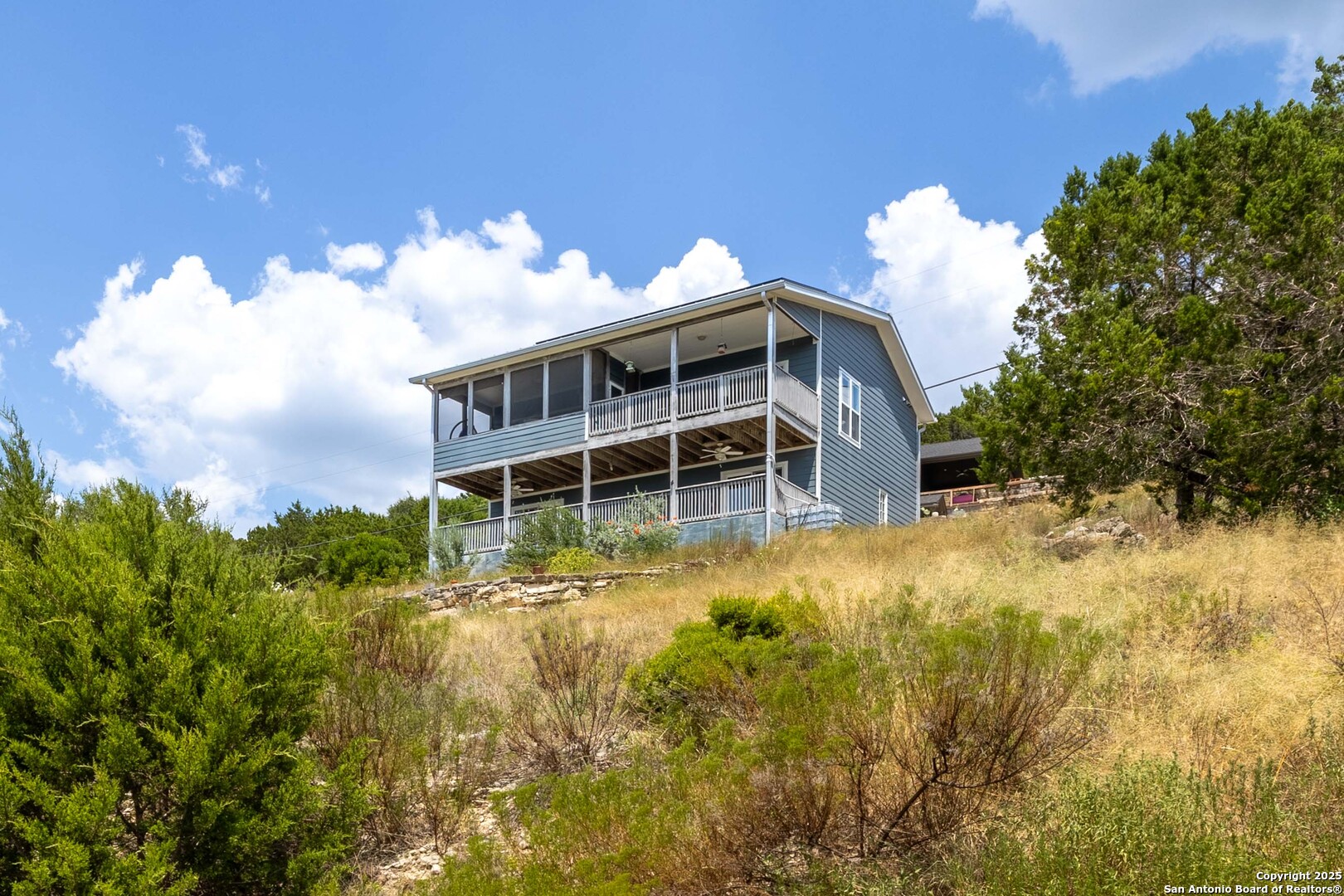 667 Rock Castle