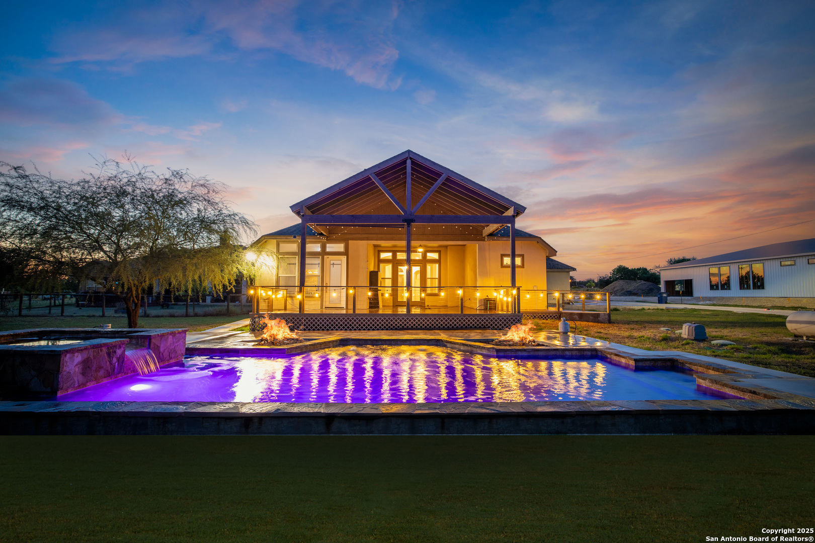 212 Ferryboat Lane