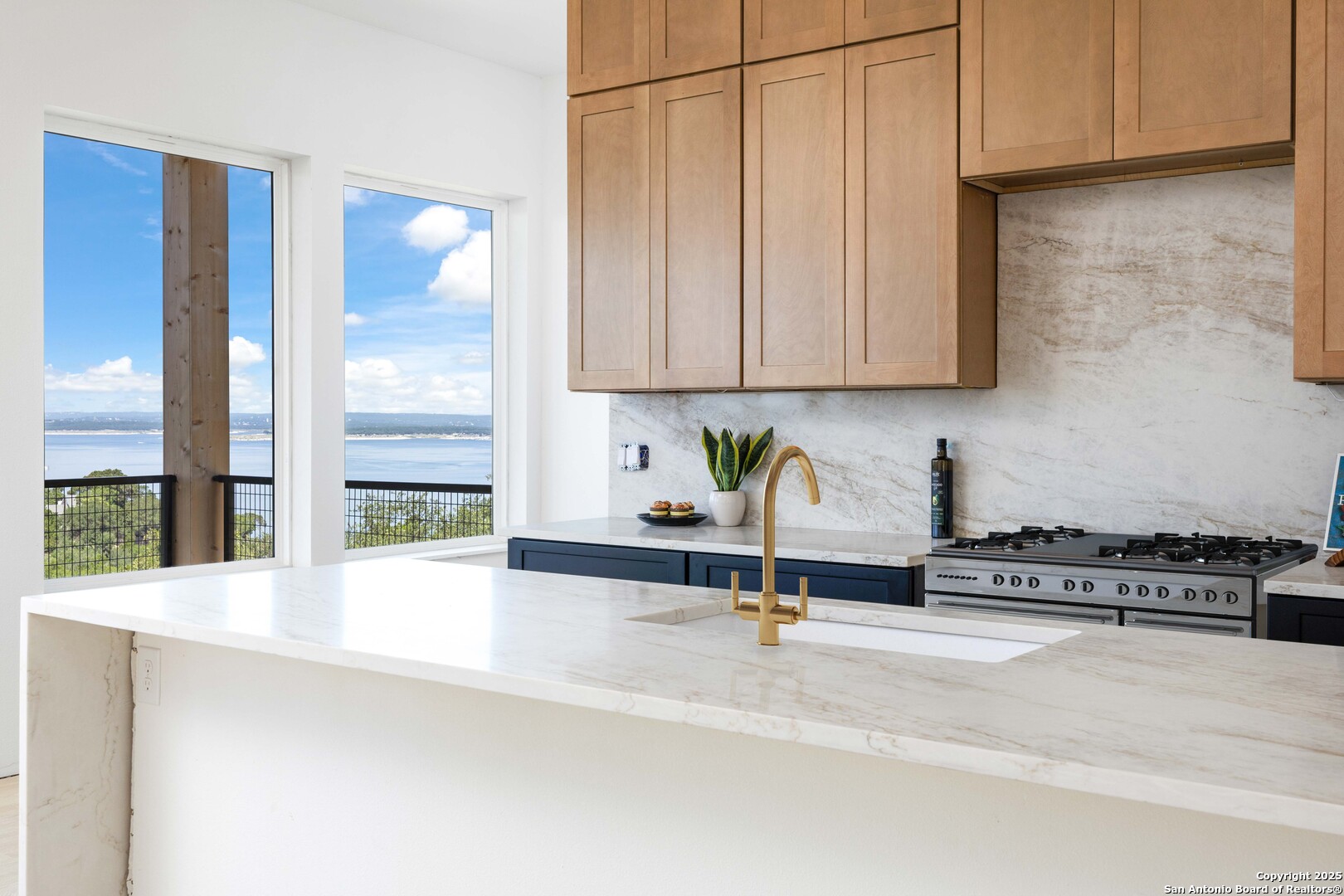 1123 Ledge Path