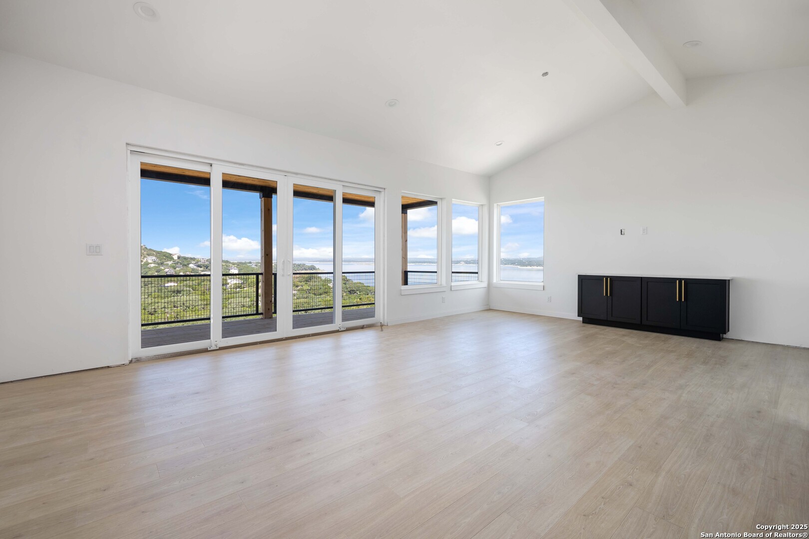 1123 Ledge Path