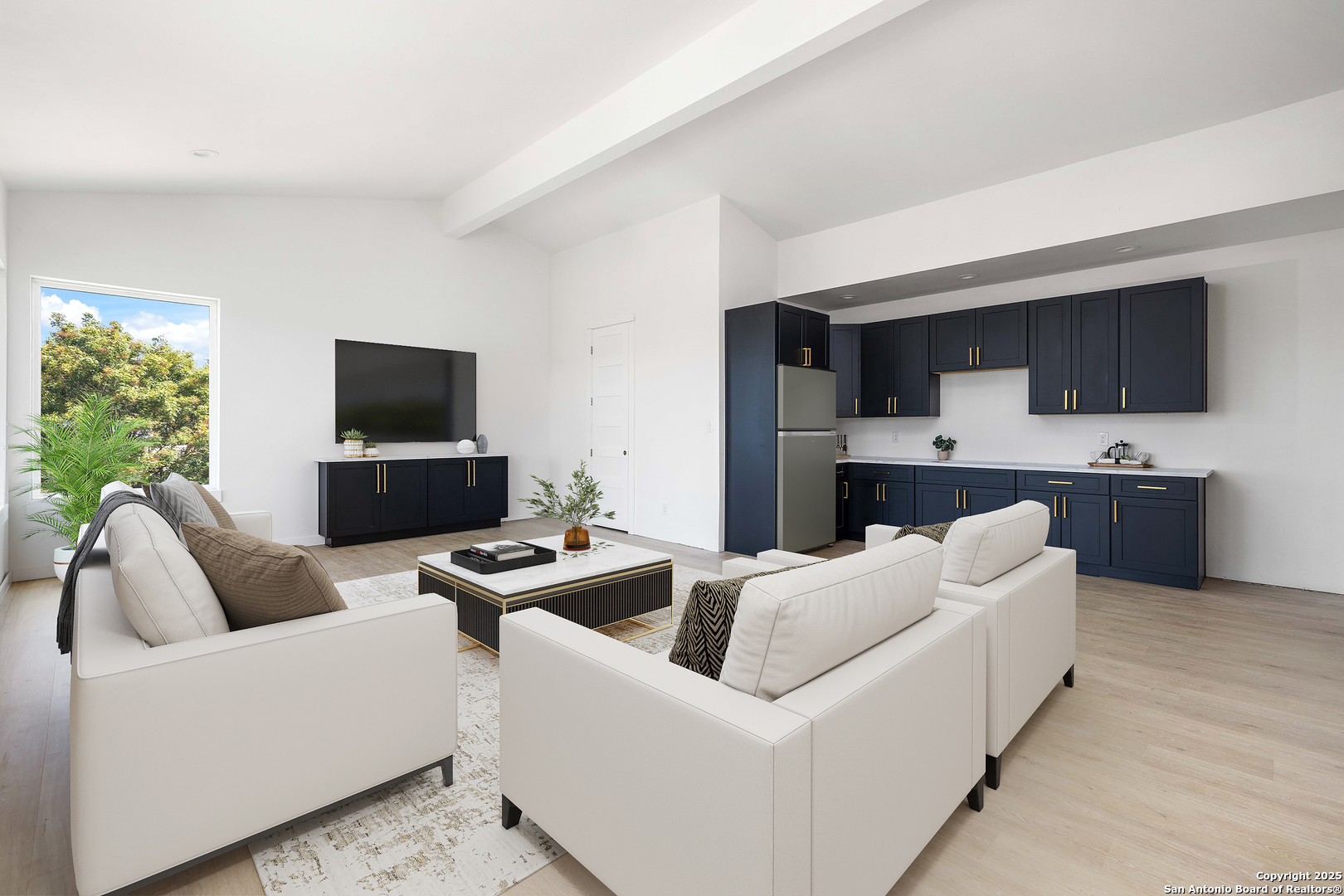 1123 Ledge Path