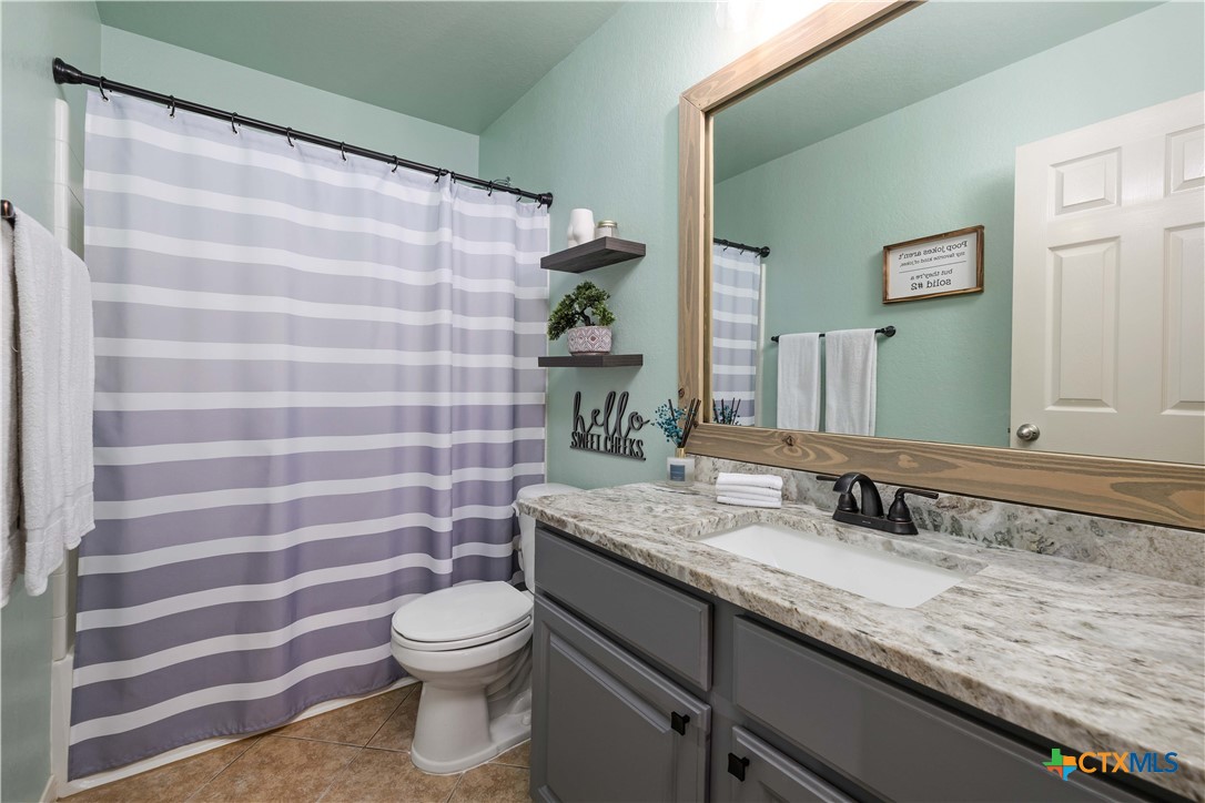 2471 Feather Lane