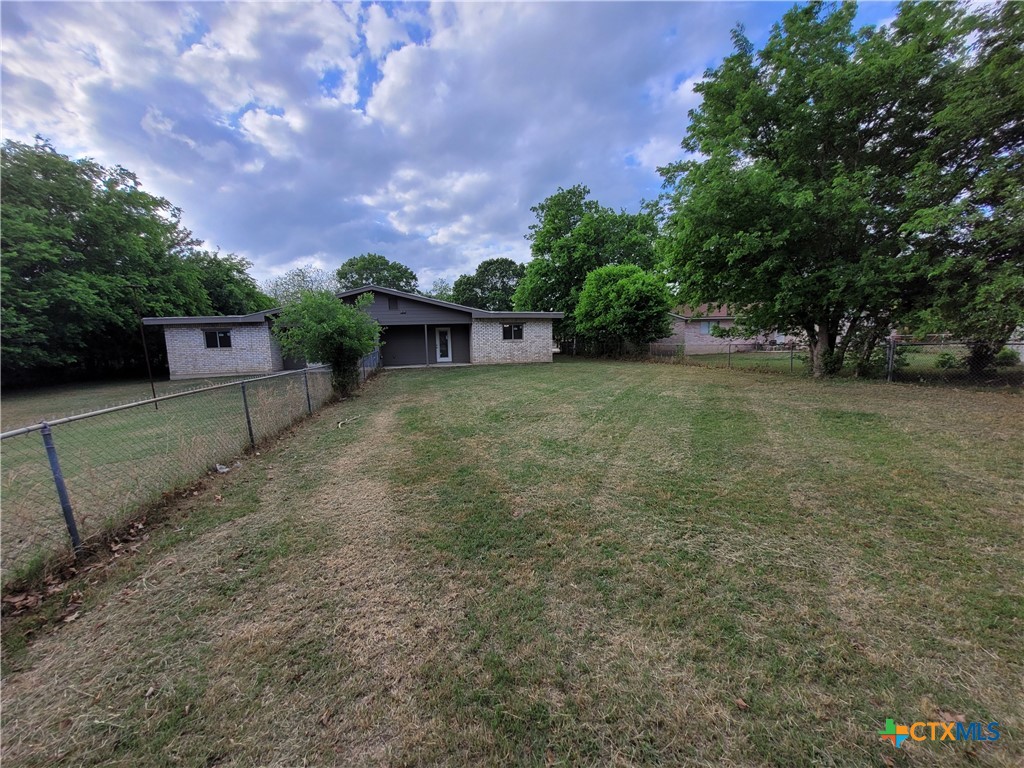 1210 Hillcrest Drive