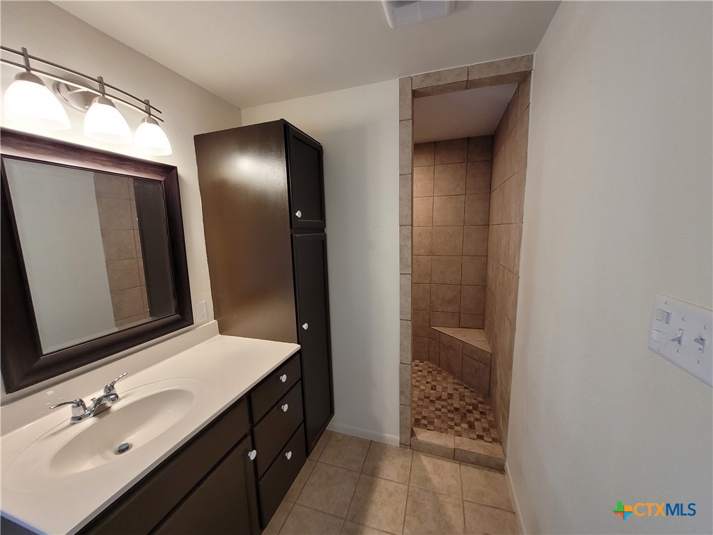 1210 Hillcrest Drive