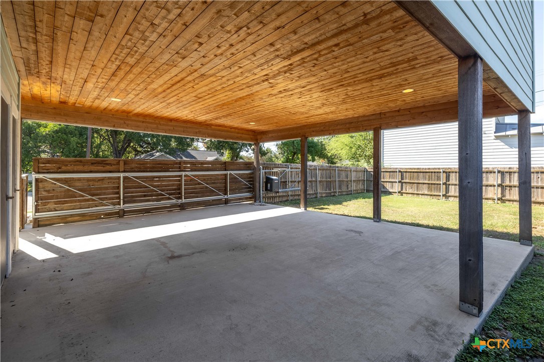 1124 Katy Street