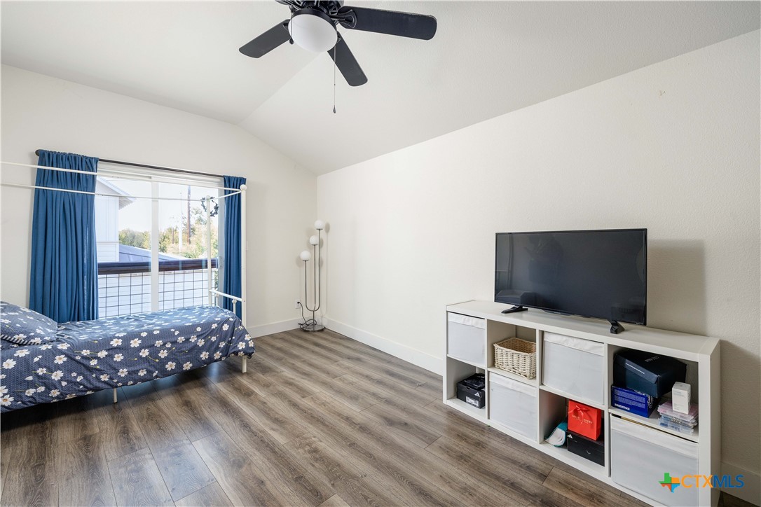 1124 Katy Street