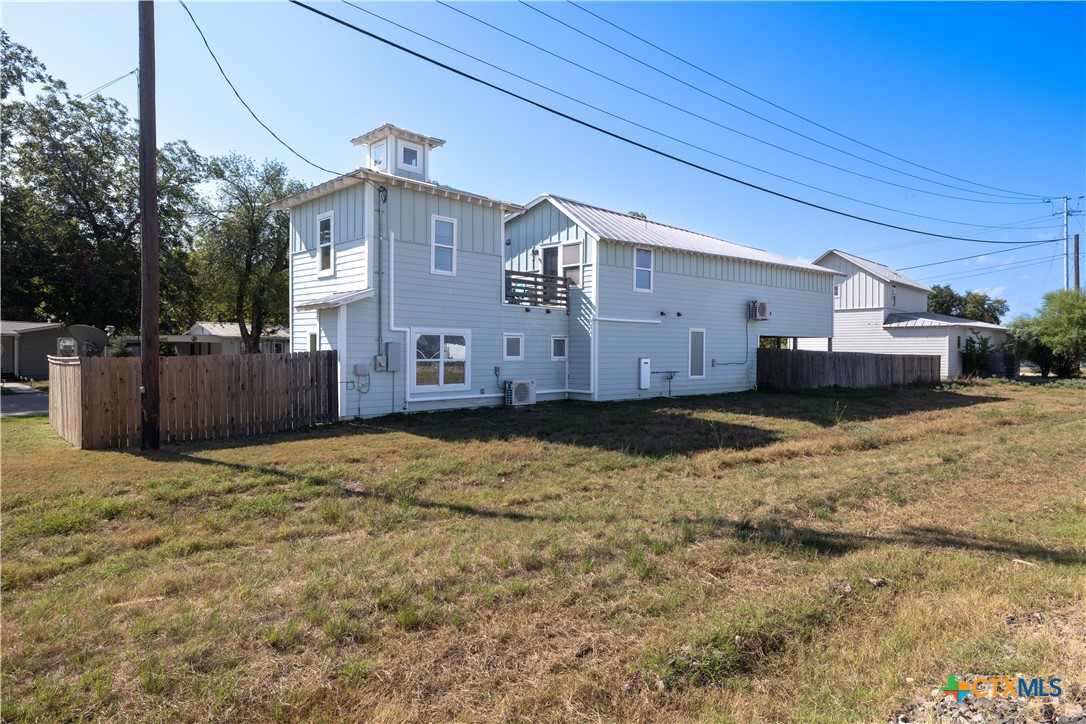 1124 Katy Street