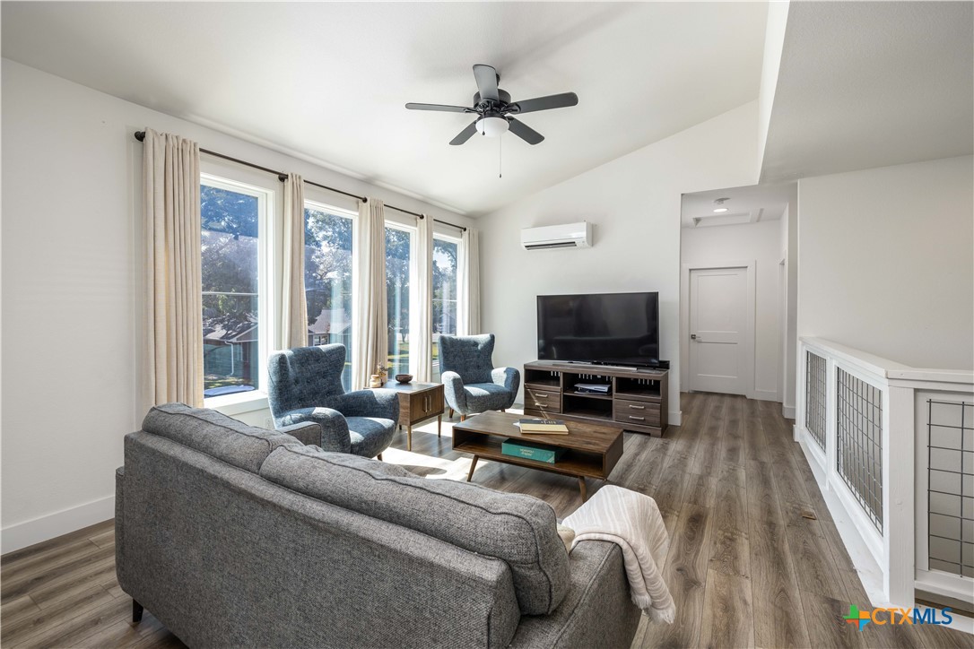 1124 Katy Street